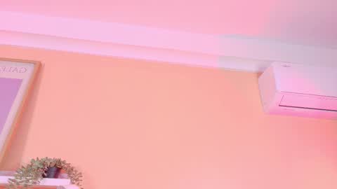   online show from March 24, 9:14 am