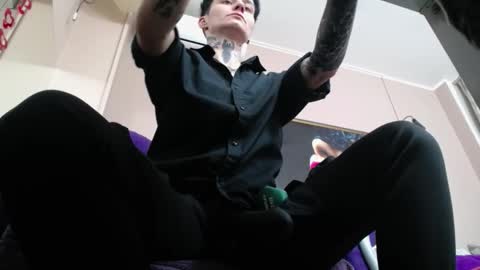 kennyvibe online show from March 4, 7:09 pm