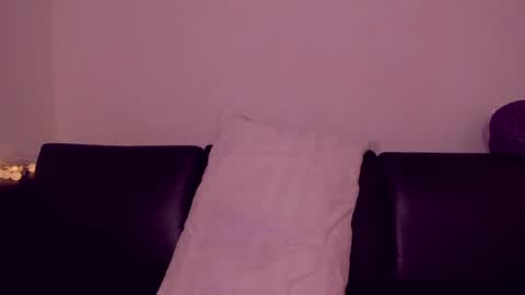 keremhm online show from March 31, 3:50 am