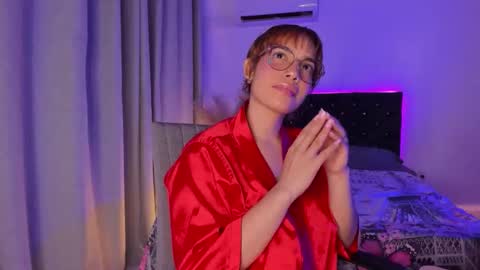 khloe_cute_ online show from March 26, 12:57 am