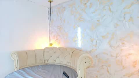Khloe online show from June 2, 4:57 am