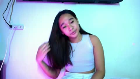 i love angel online show from November 25, 6:48 am