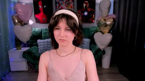 Kika online show from March 8, 12:20 pm