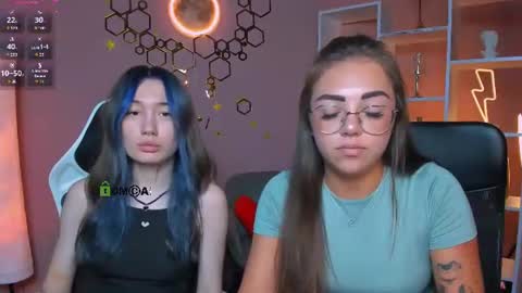 kiki_swan online show from August 5, 1:50 pm