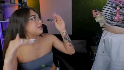kiki_swan online show from June 4, 7:51 pm