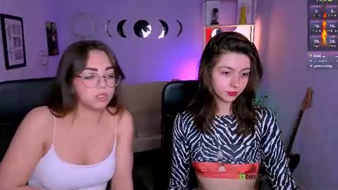 kiki_swan online show from June 14, 2:24 am