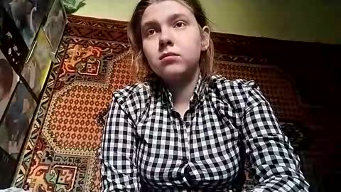 kikibang_ online show from March 25, 9:34 am