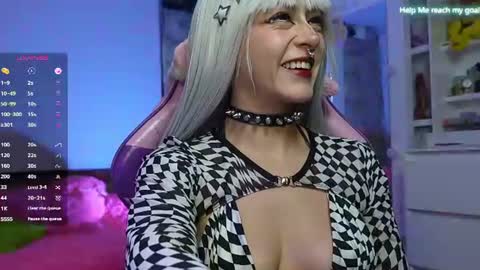 kiki online show from July 17, 10:02 pm