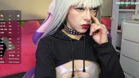 kiki online show from June 30, 10:09 pm