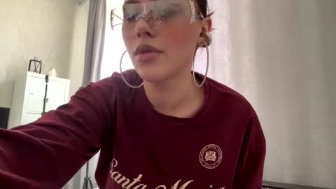 kikkimal online show from March 15, 11:45 am