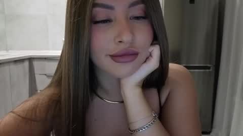 EvaAnna online show from April 7, 7:38 pm