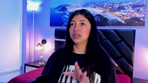 Kimberly Villalobos online show from March 31, 12:38 pm