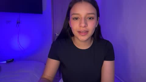 kimmi online show from April 10, 11:22 pm