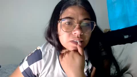 Kimmy online show from July 18, 1:02 pm