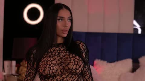 Kim online show from November 5, 4:01 pm