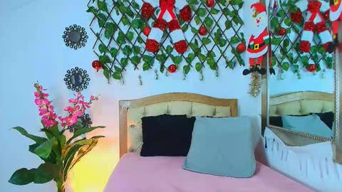 Isabella  online show from November 19, 9:37 pm