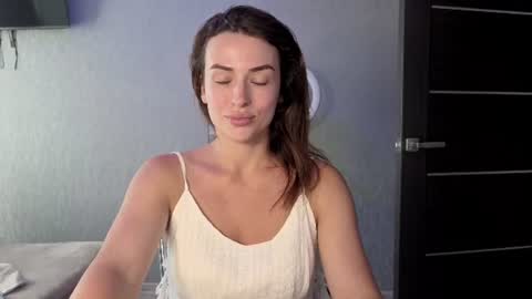Kira love1 online show from July 3, 8:53 am