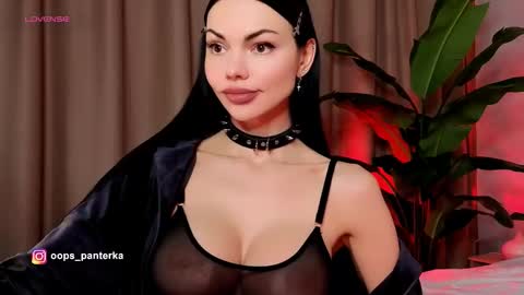 Kira and friends online show from March 2, 10:33 am