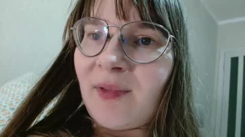 KiraGoldens online show from March 19, 3:16 pm