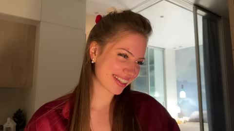 Kira online show from March 24, 5:40 pm