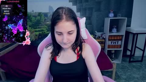 KiraParker online show from March 7, 5:42 pm