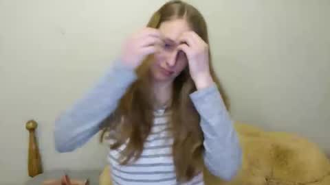 Allie online show from April 6, 3:02 pm