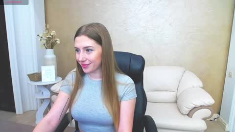 kissme_now online show from April 27, 1:08 pm