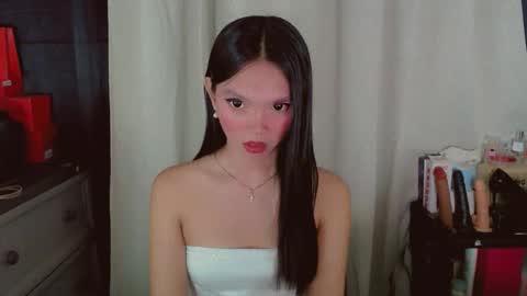 KITTY online show from May 31, 2:28 am