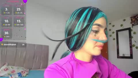  KITTY online show from June 4, 8:57 pm