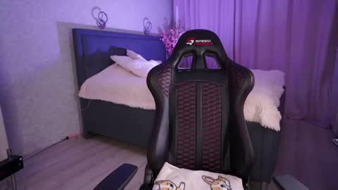 Kelsi and Ricky online show from December 4, 11:12 am