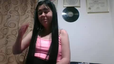 kitty_small69 online show from April 23, 2:41 am