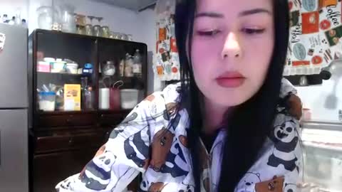 kitty_small69 online show from June 23, 3:15 am