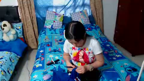 kitty_small69 online show from August 5, 1:50 pm