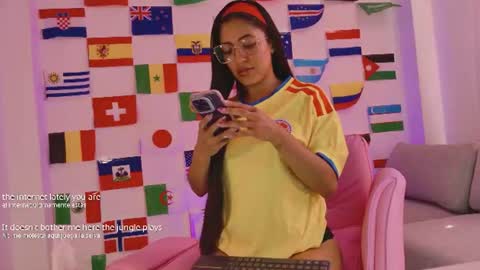 kittymyers_ online show from June 17, 2:40 pm