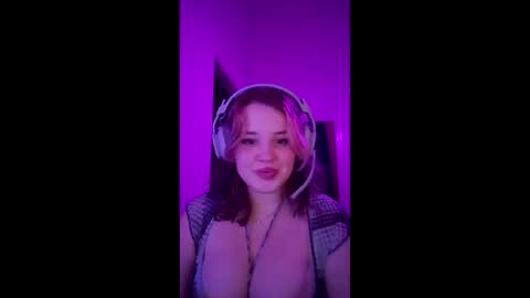 KItty Souffle online show from May 24, 1:54 pm