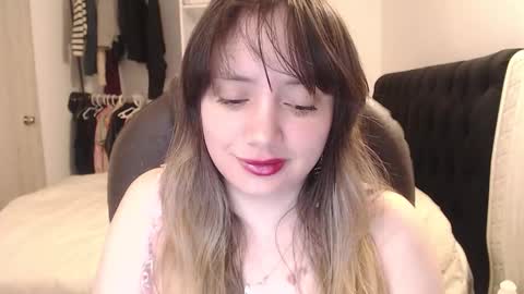 kittywantslove23 online show from March 4, 12:39 am