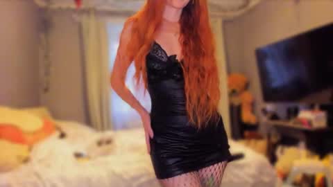 Klementinafanslyklementina6661 online show from July 10, 6:19 pm