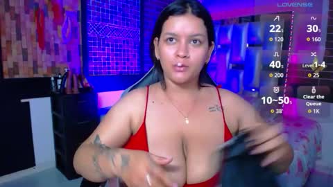 kriss_sweetboobs online show from March 19, 1:04 pm
