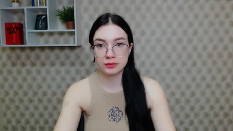 Kristen online show from December 15, 9:47 am