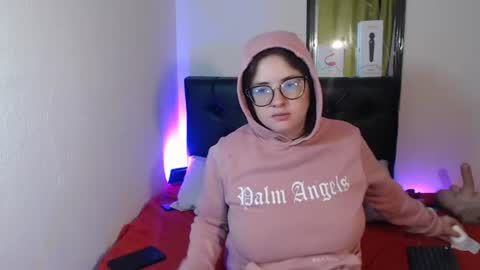 kryystaladams online show from June 29, 12:05 pm