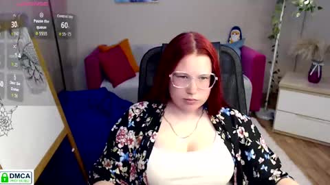kuri_u online show from May 28, 9:29 am