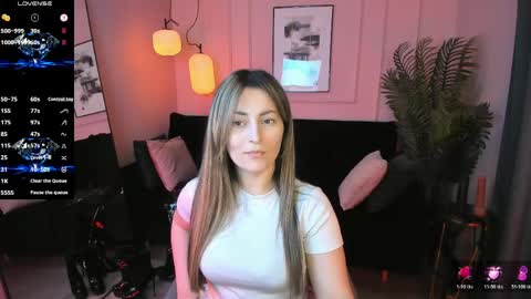 Kylie online show from April 3, 1:31 pm