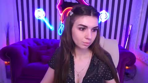 Nicole online show from July 11, 7:52 am