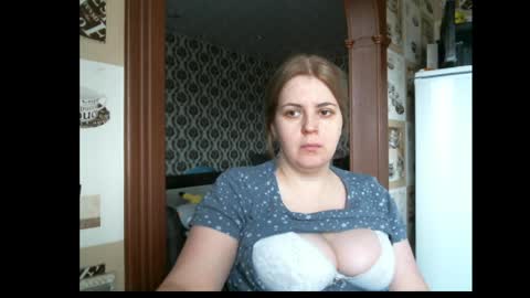 lady cute cat29 online show from March 26, 3:08 am