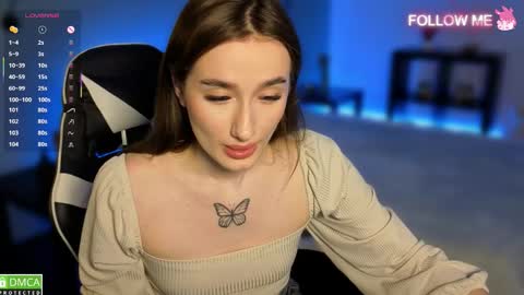 Olivia online show from March 19, 1:43 am