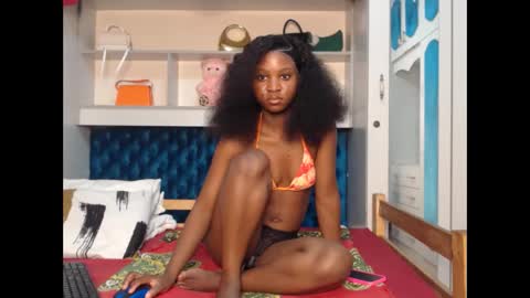 ladydiva69 online show from April 19, 8:14 am