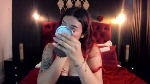 Laia  online show from April 10, 12:00 pm