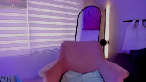 Laila  online show from March 7, 2:46 pm