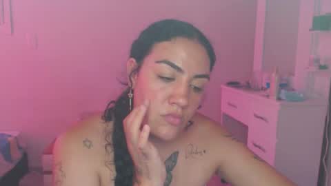 laila_silk online show from May 22, 9:02 pm