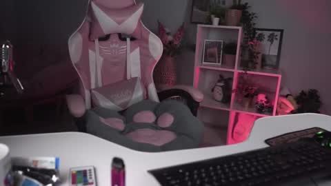 just call me Lana  online show from February 26, 11:11 am